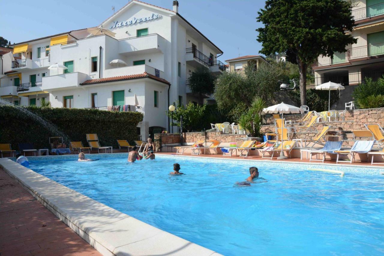 Residence Mare Verde Pietra Ligure Exteriér fotografie